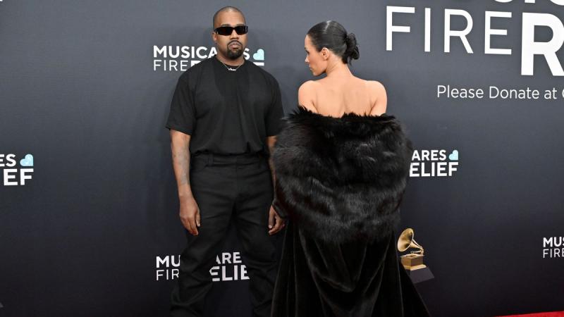 Kanye West nyíltan elmondta, hogy ő irányítja Bianca Censori életét: 