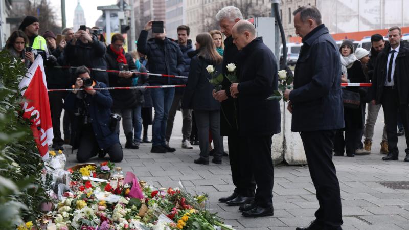 Sajnos a csütörtöki müncheni terrortámadás következtében elhunyt két súlyos sérült, egy mindössze 2 éves kislány és az édesanyja. Az esemény mély fájdalmat hagyott maga után, és sokakat megrázott a tragédia.